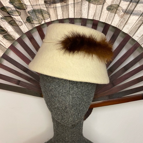 Vintage Fur Trim Hat - Picture 2 of 4